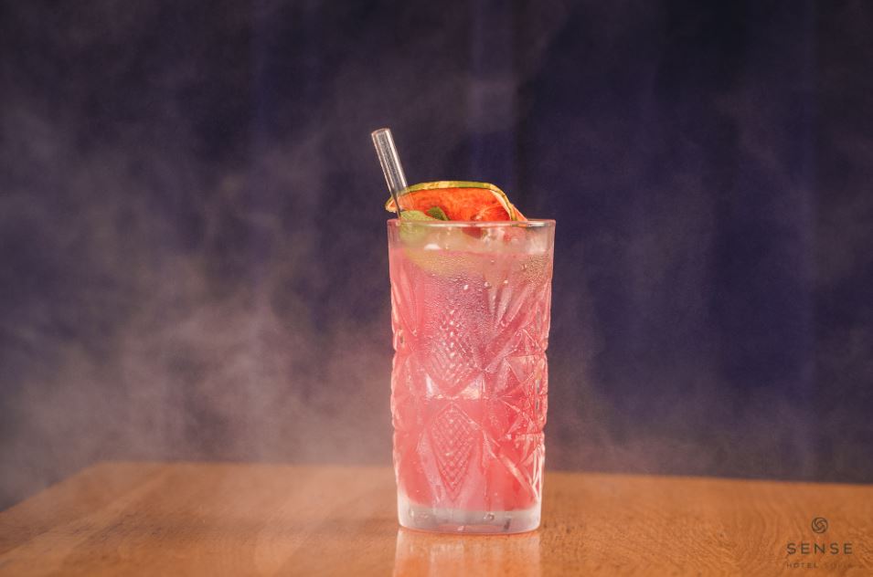 Mittwochsbar: SENSE HOTEL ROOFTOP BAR
